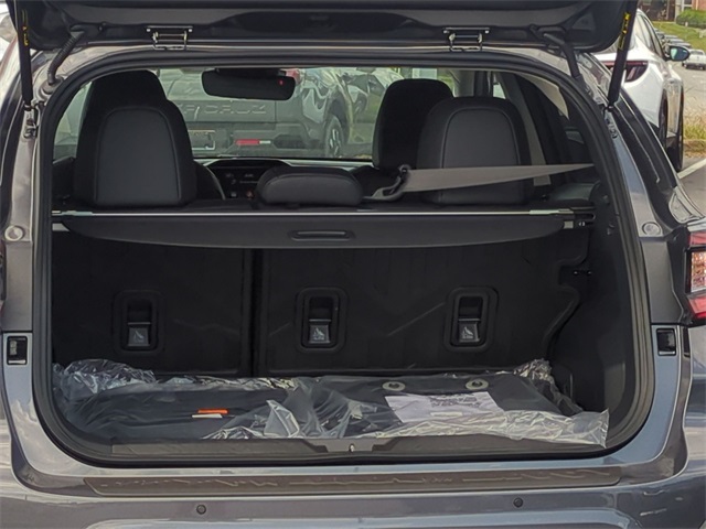 2025 Subaru Crosstrek Limited Image 12 of 33