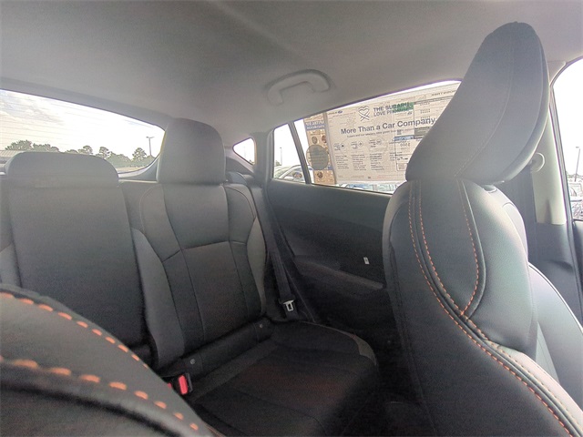 2025 Subaru Crosstrek Limited Image 13 of 33