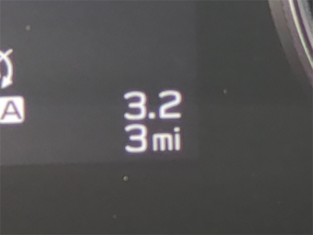 2025 Subaru Crosstrek Limited Image 24 of 33