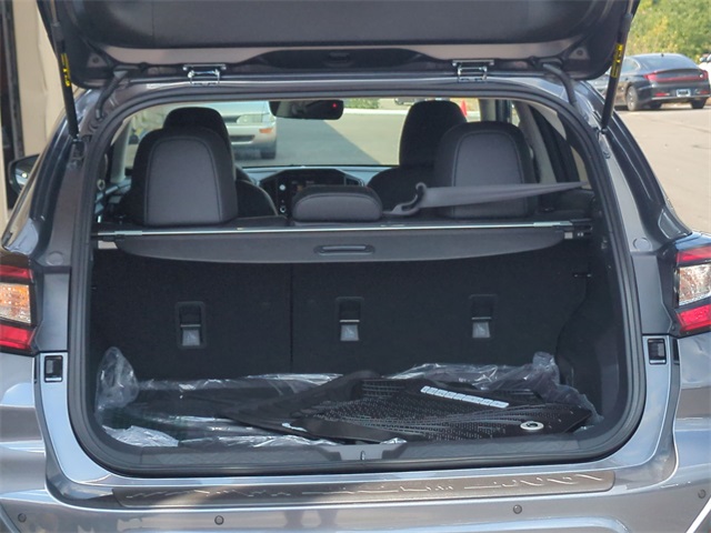 2025 Subaru Crosstrek Limited Image 12 of 33