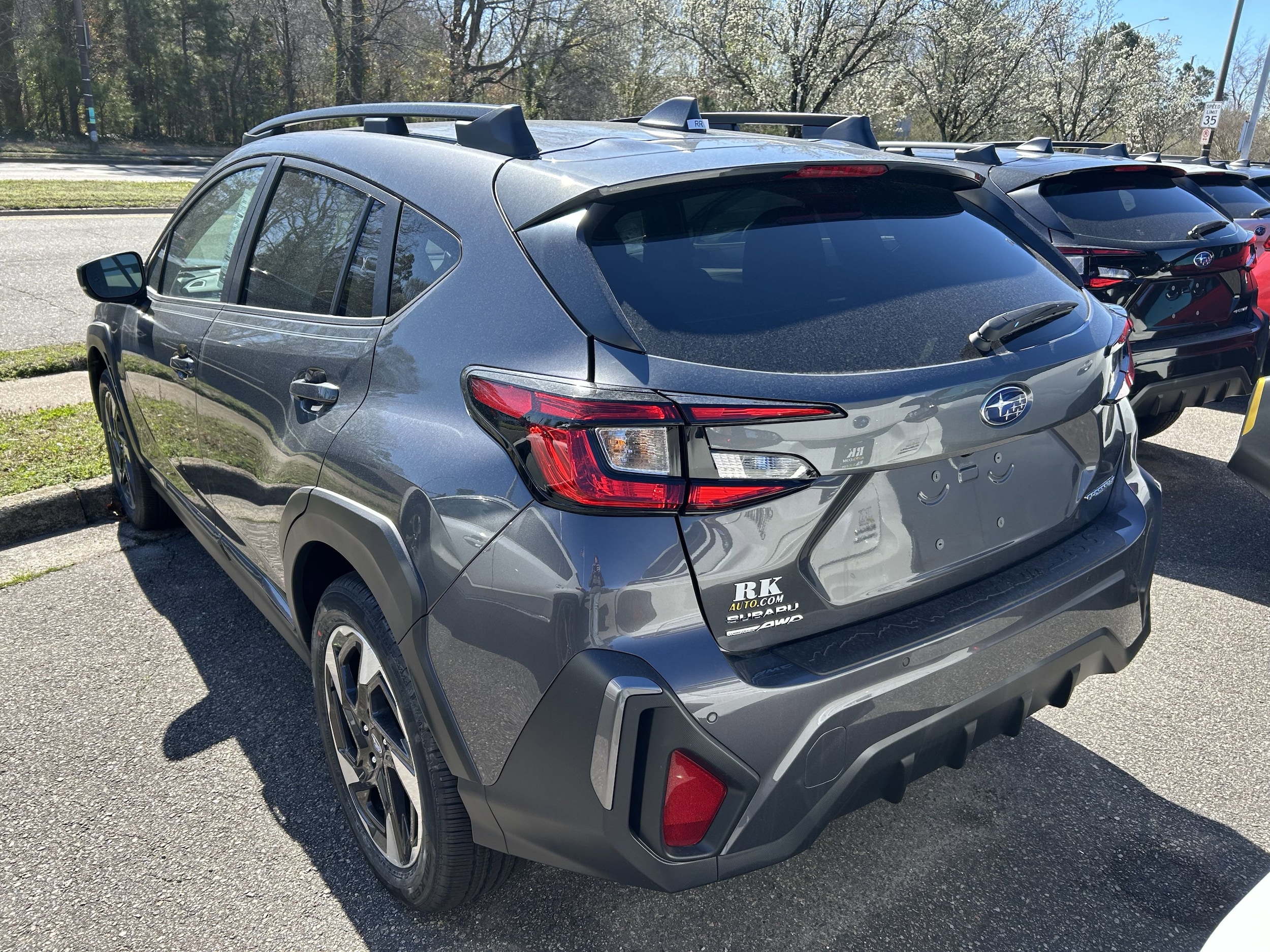 Vehicle image 11 of 34