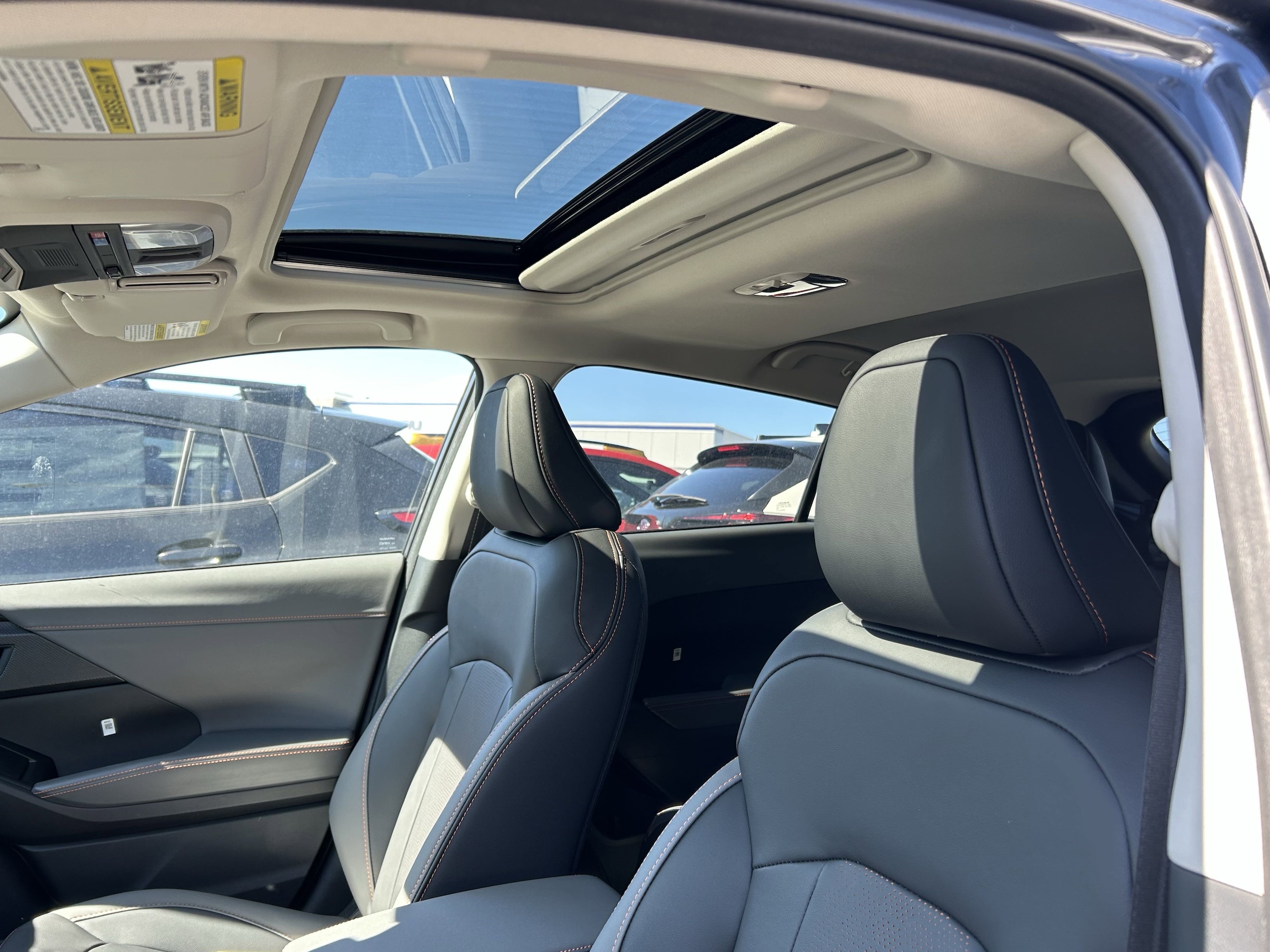 Vehicle image 25 of 34