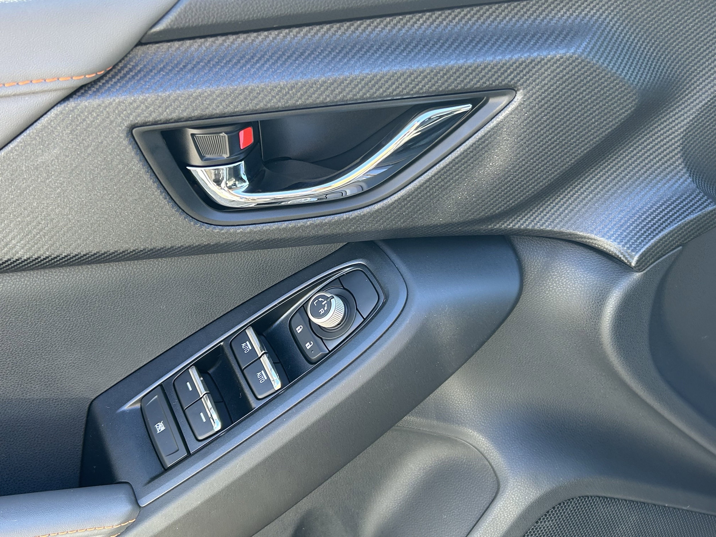 Vehicle image 14 of 34