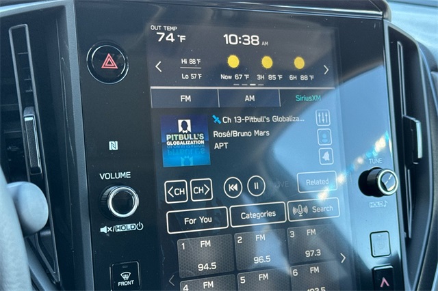 2025 Subaru Crosstrek Limited Image 22 of 36