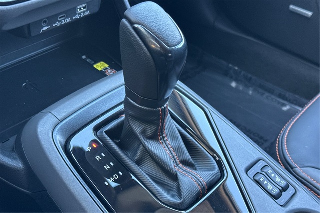 2025 Subaru Crosstrek Limited Image 24 of 36