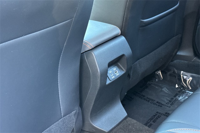 2025 Subaru Crosstrek Limited Image 29 of 36