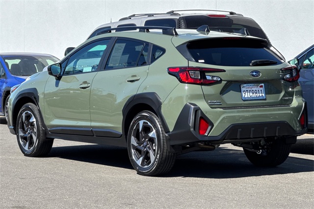 2025 Subaru Crosstrek Limited Image 8 of 36