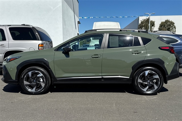 2025 Subaru Crosstrek Limited Image 9 of 36