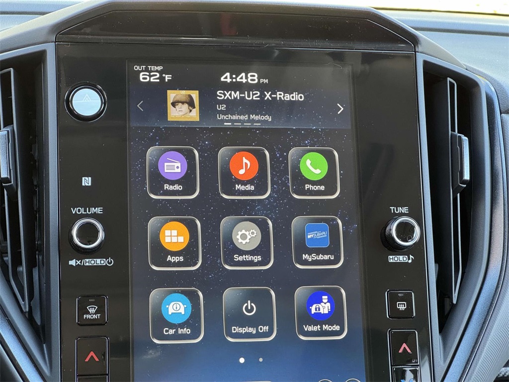 Vehicle image 21 of 28