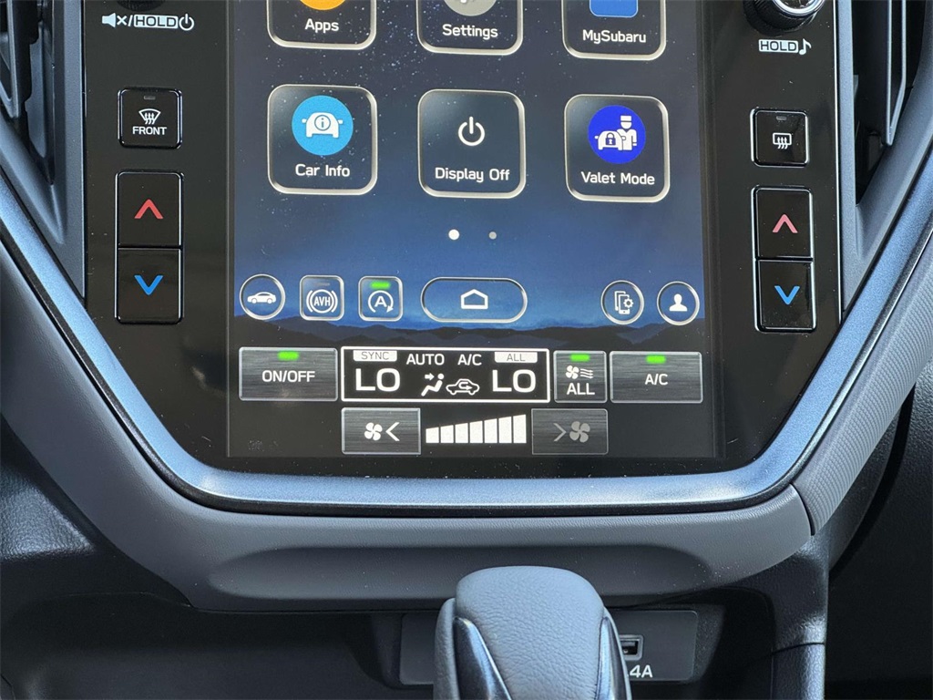 Vehicle image 23 of 28