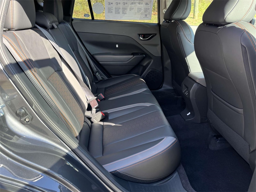 Vehicle image 11 of 28