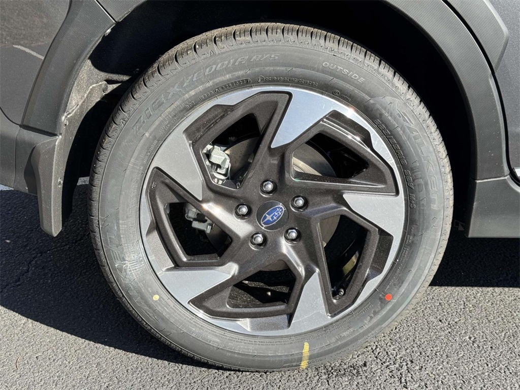 Vehicle image 7 of 28