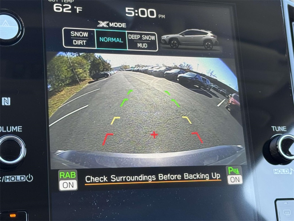 Vehicle image 22 of 28