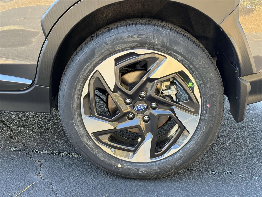 Vehicle image 7 of 28