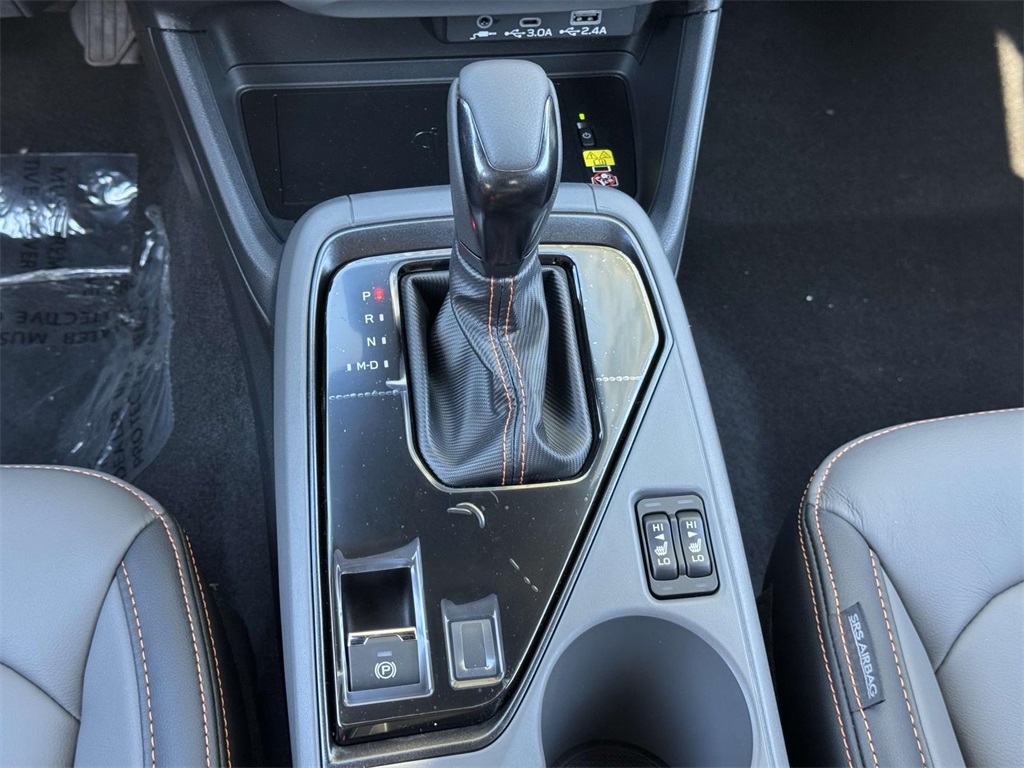 Vehicle image 23 of 28