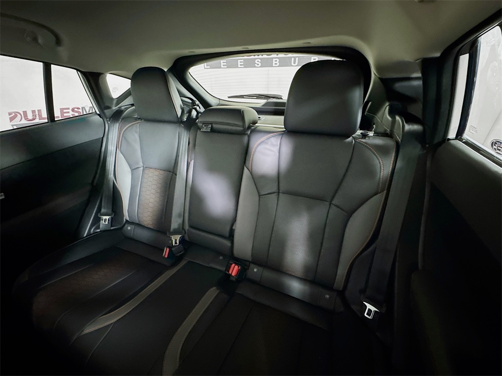Vehicle image 24 of 31