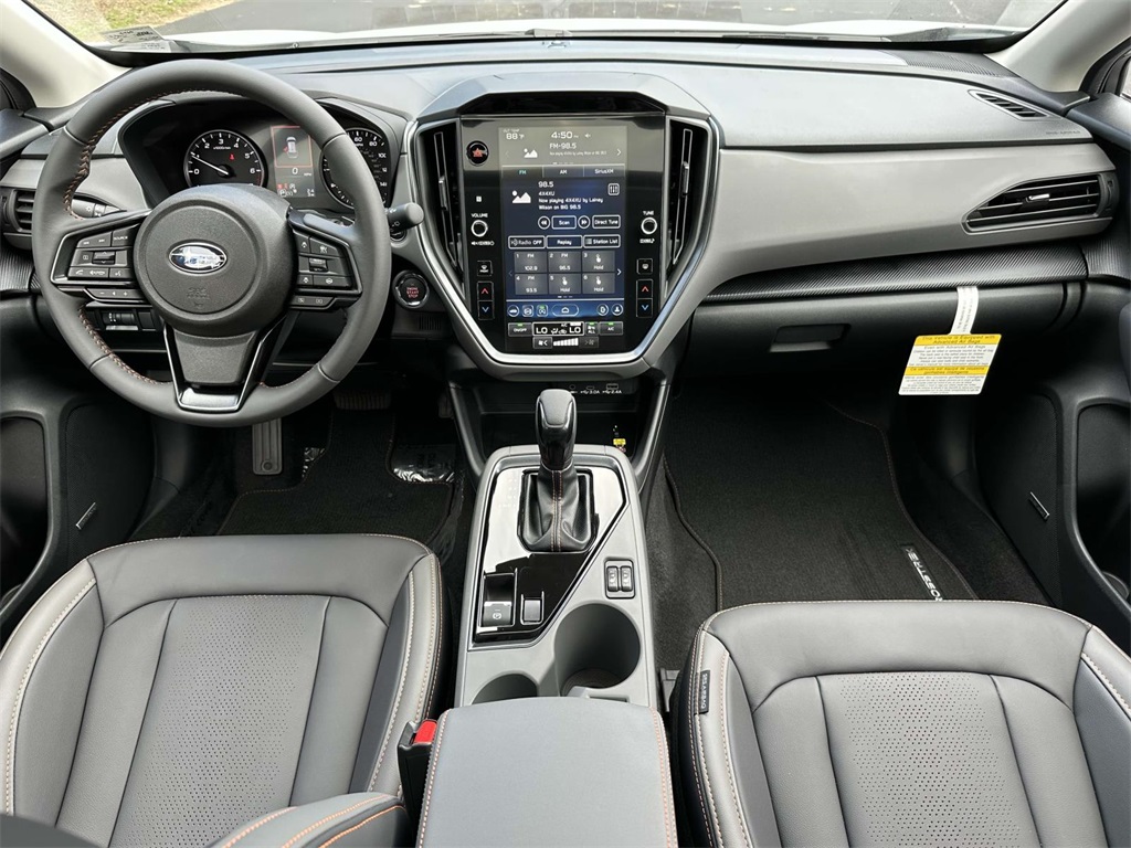 Vehicle image 18 of 25