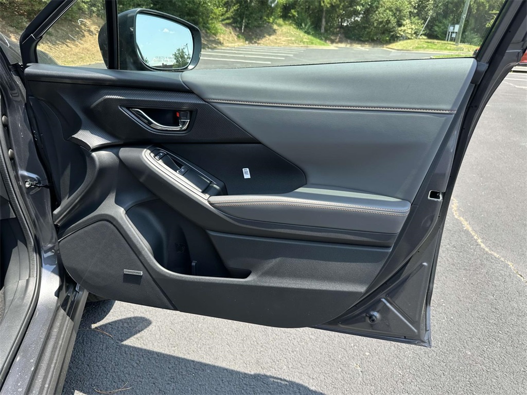 Vehicle image 25 of 25
