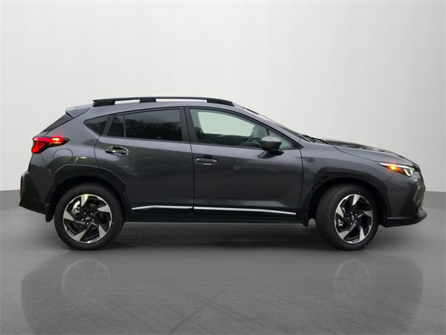 2025 Subaru Crosstrek Limited Image 3 of 15