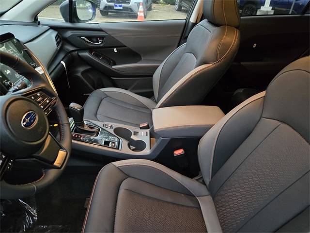 2025 Subaru Crosstrek Limited Image 14 of 15