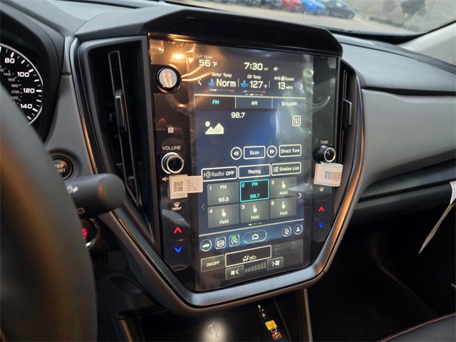 2025 Subaru Crosstrek Limited Image 10 of 15
