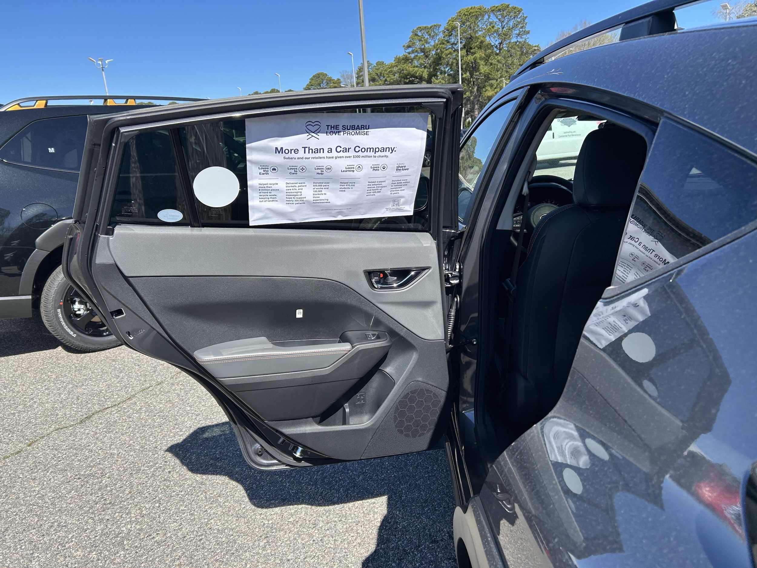 Vehicle image 27 of 35