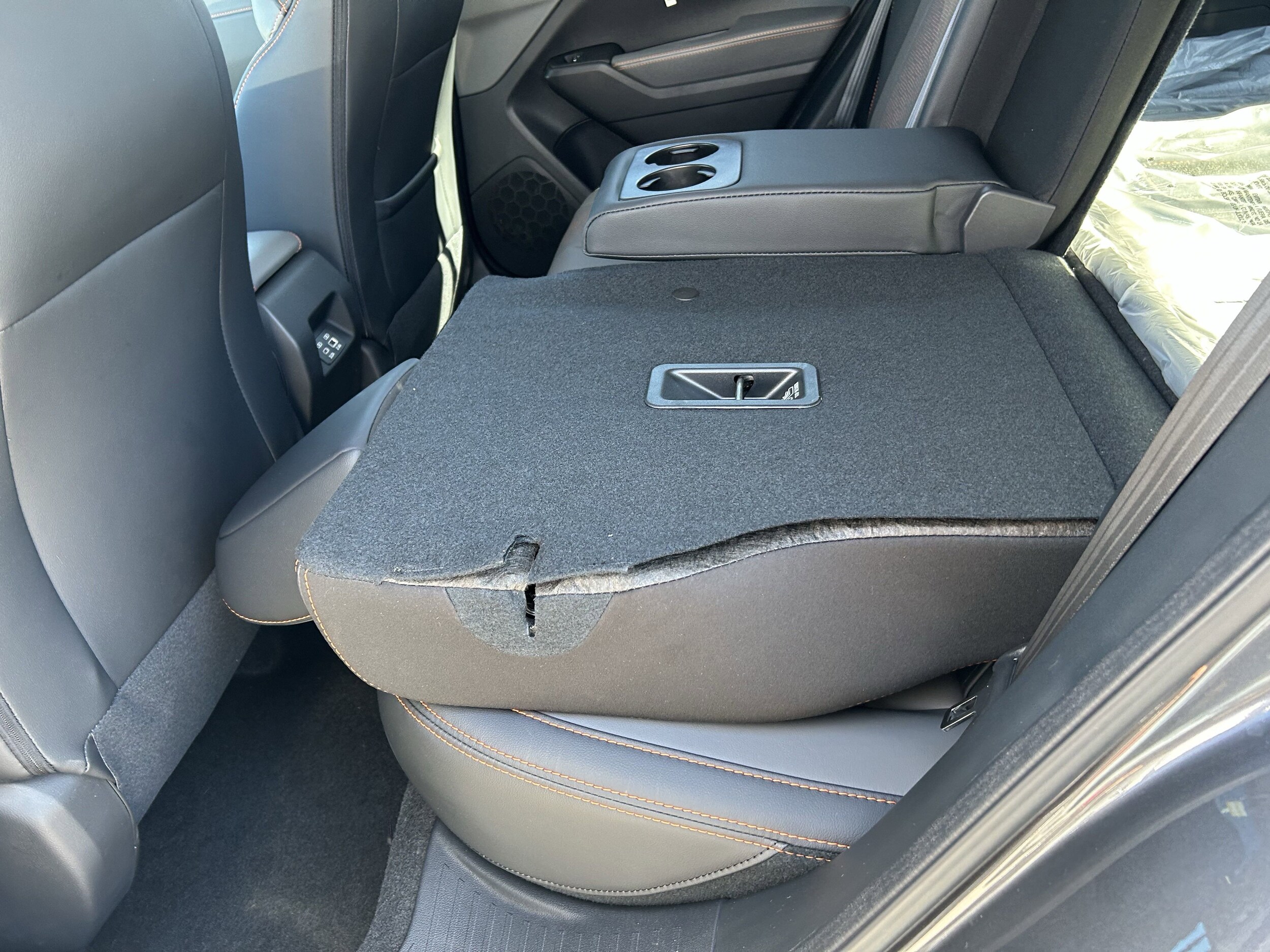 Vehicle image 31 of 35