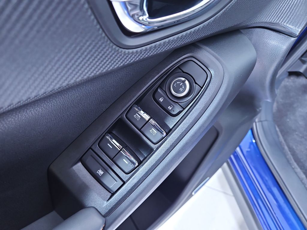 Vehicle image 11 of 29