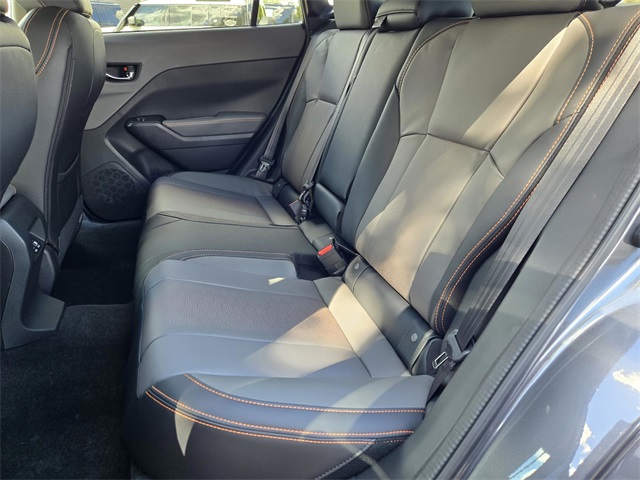 2025 Subaru Crosstrek Limited Image 7 of 15