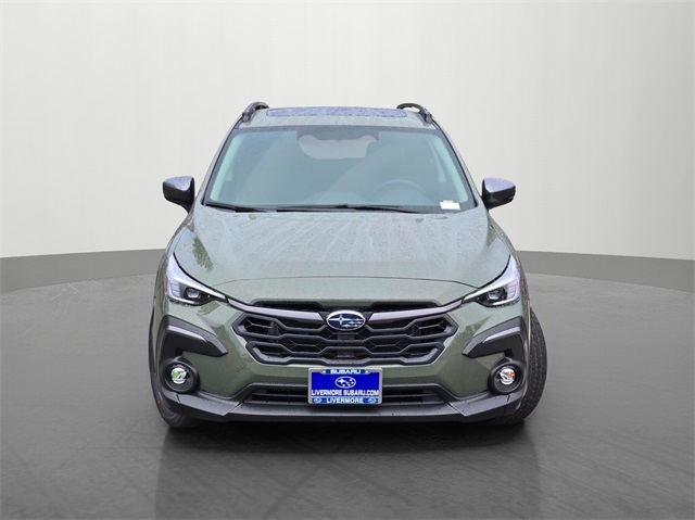 2025 Subaru Crosstrek Limited Image 2 of 15