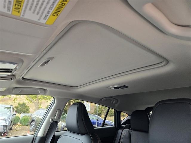 2025 Subaru Crosstrek Limited Image 14 of 15