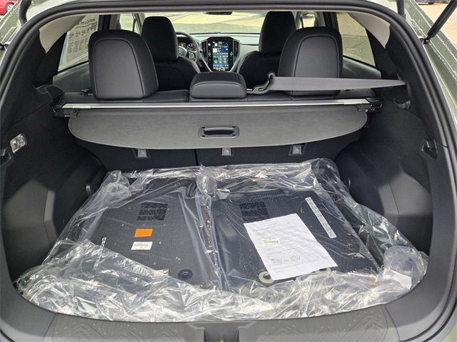2025 Subaru Crosstrek Limited Image 6 of 15