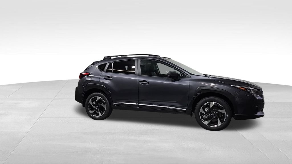 Vehicle image 4 of 38