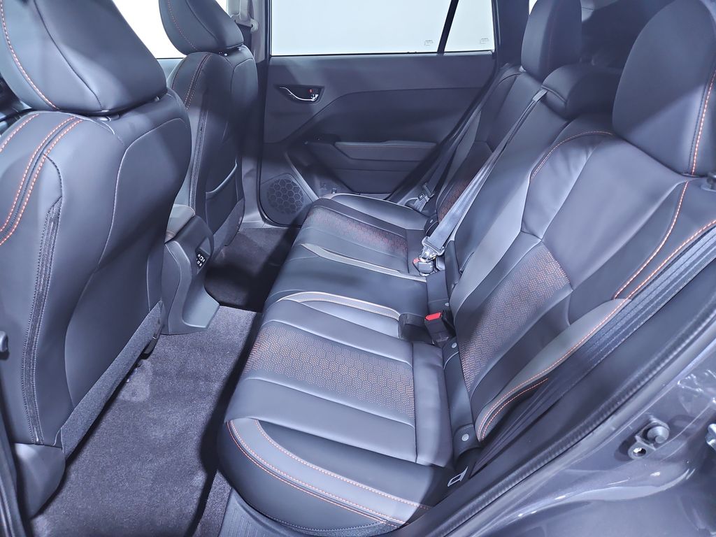 Vehicle image 25 of 38