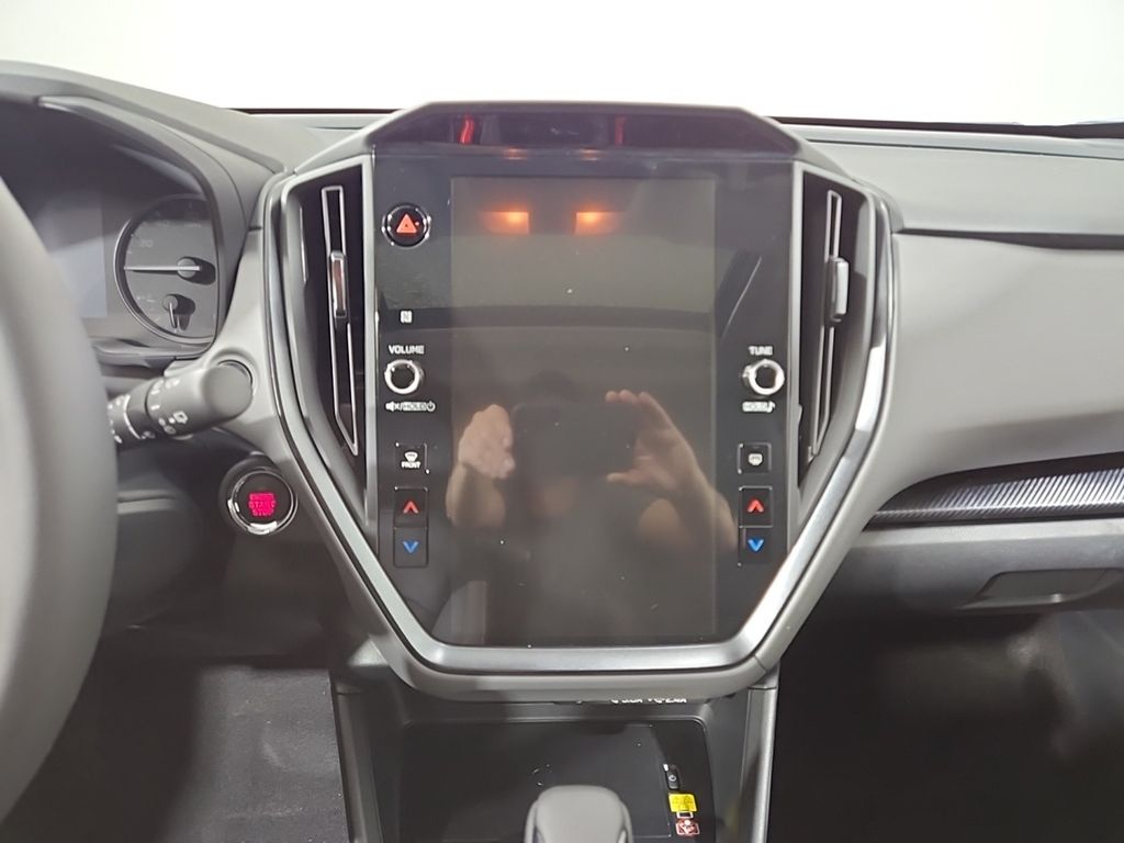 Vehicle image 18 of 30