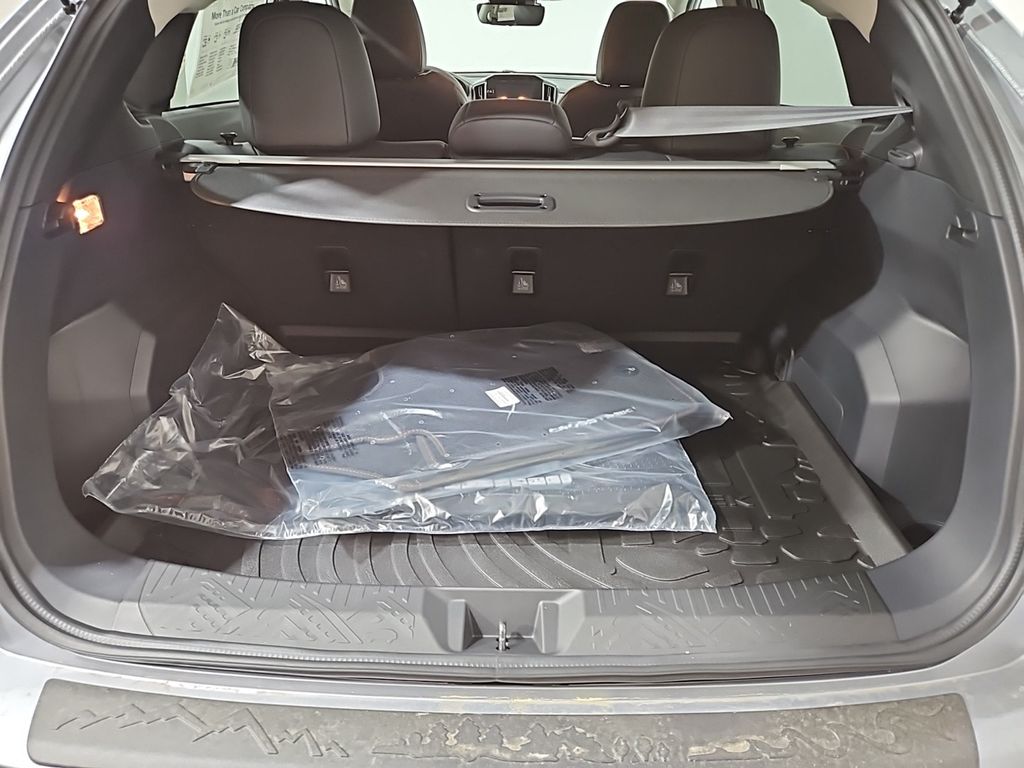 Vehicle image 23 of 30