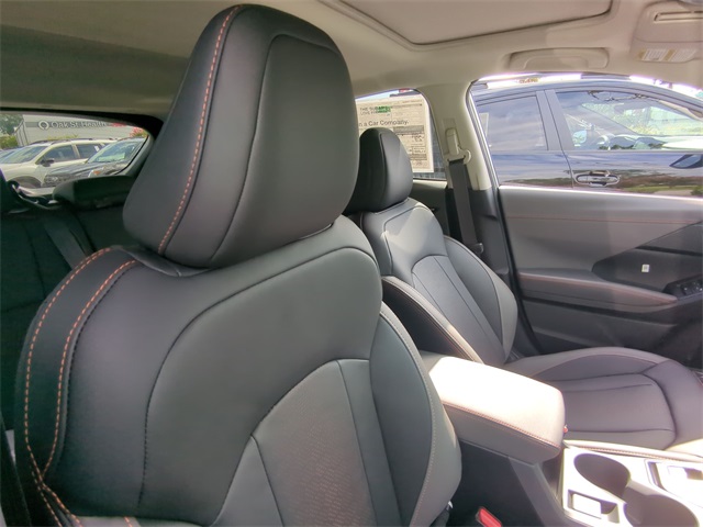 2025 Subaru Crosstrek Limited Image 14 of 28
