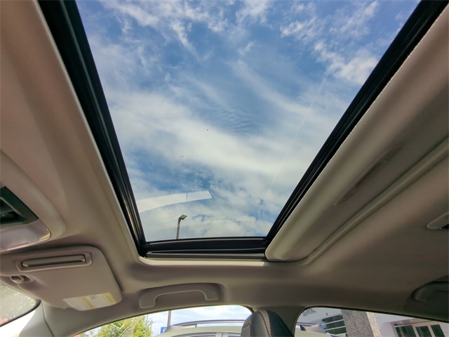 2025 Subaru Crosstrek Limited Image 25 of 28