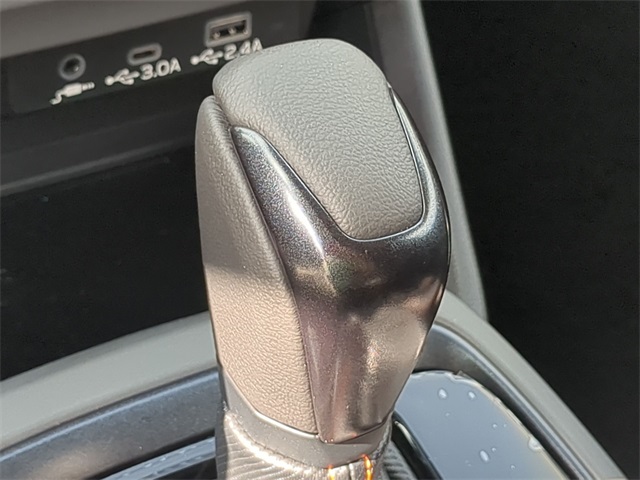 2025 Subaru Crosstrek Limited Image 26 of 28