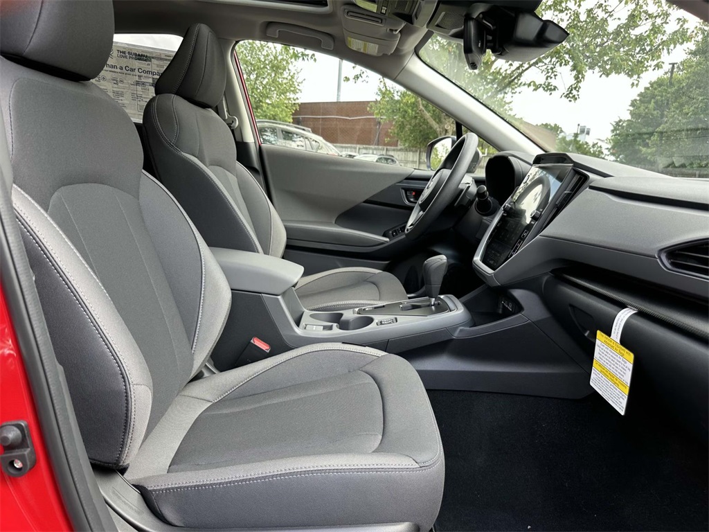 Vehicle image 10 of 25