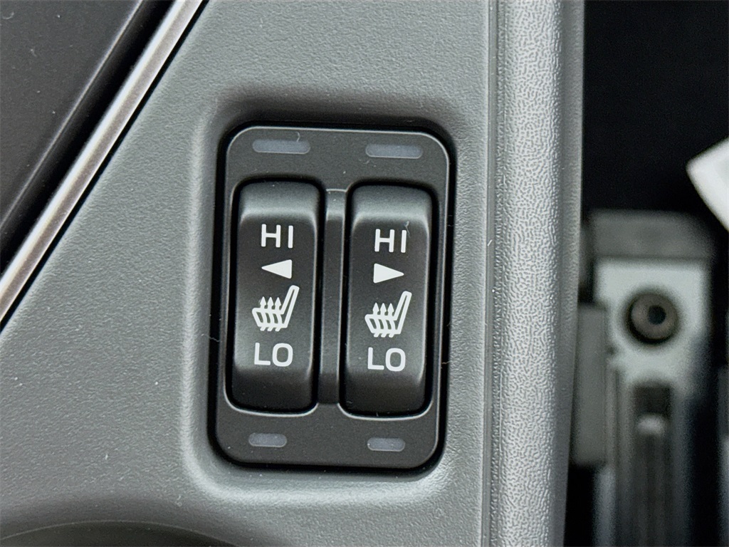 Vehicle image 27 of 31