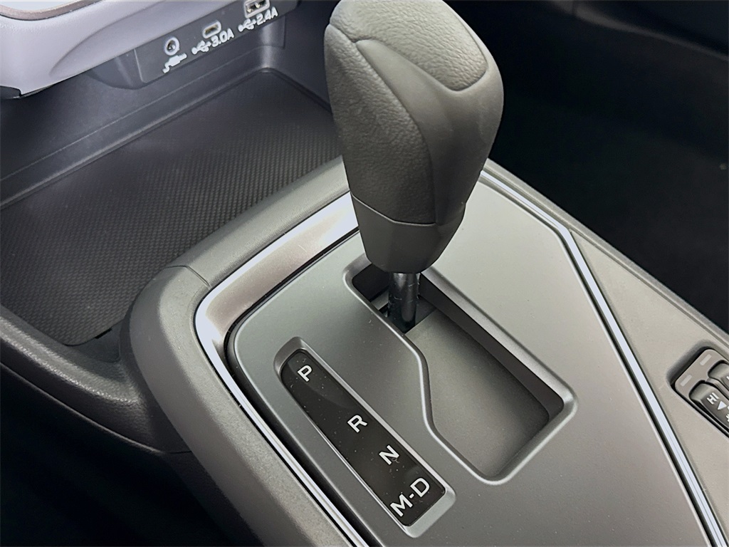 Vehicle image 25 of 31