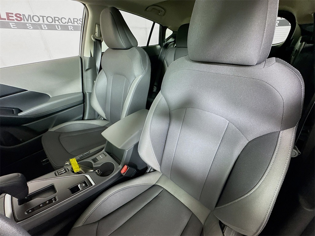 Vehicle image 14 of 31