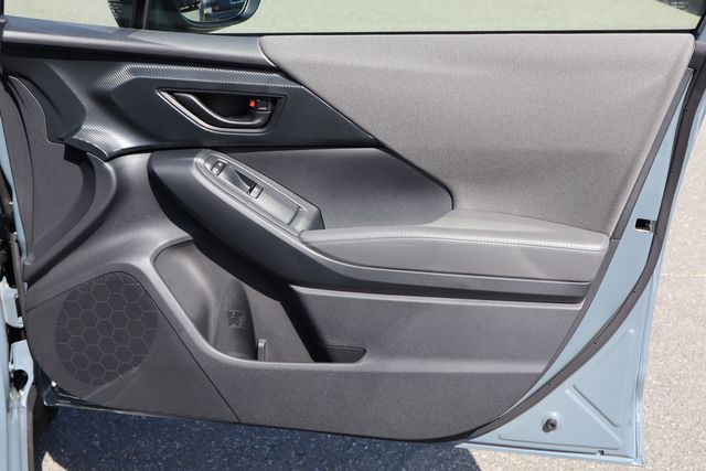 2025 Subaru Crosstrek Premium Image 18 of 22