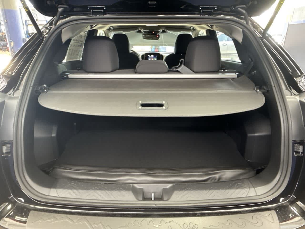 Vehicle image 25 of 29
