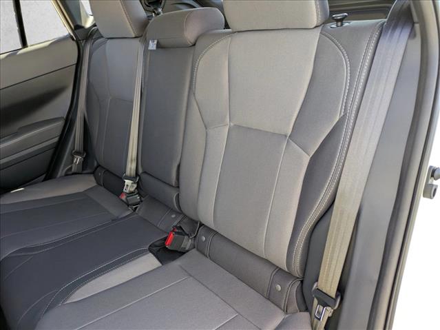 2025 Subaru Crosstrek Premium Image 9 of 18