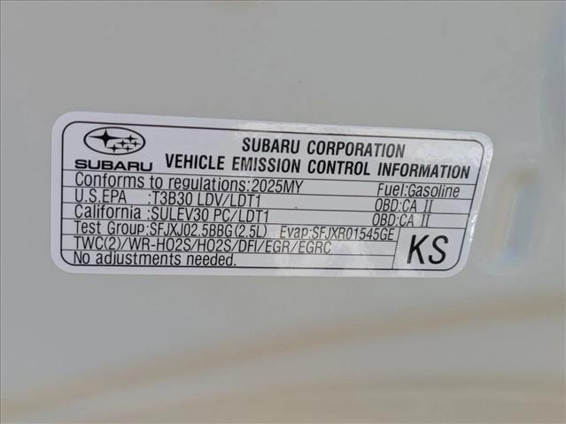 2025 Subaru Crosstrek Premium Image 17 of 18