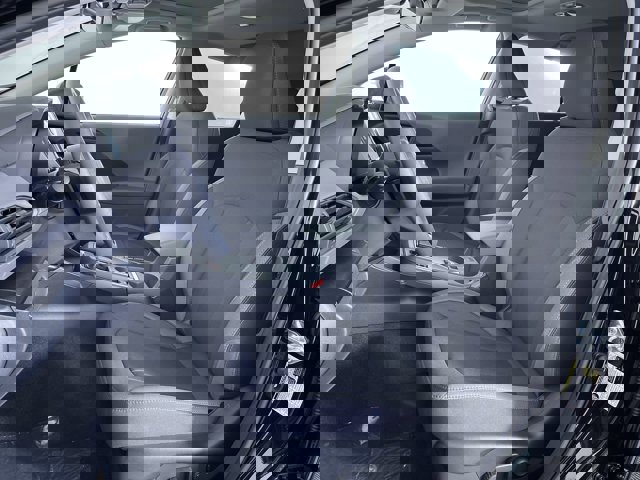 Vehicle image 15 of 27