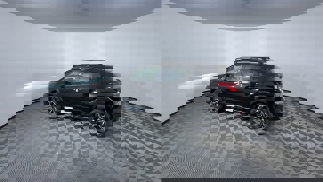 Vehicle image 9 of 27