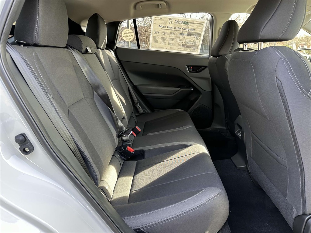 Vehicle image 11 of 25